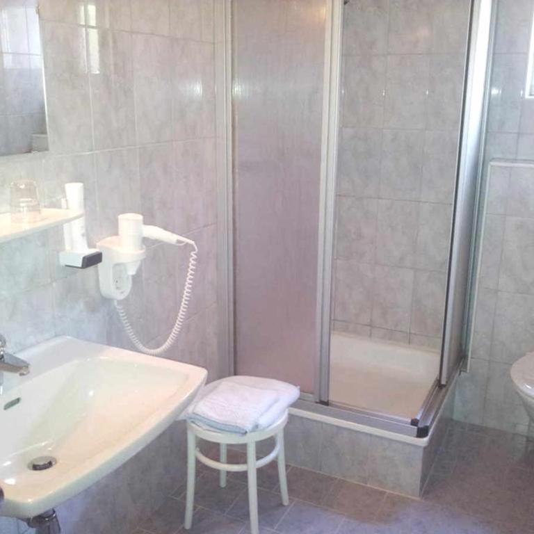 Hotel Goethehof - Einzelzimmer mit Dusche - 7