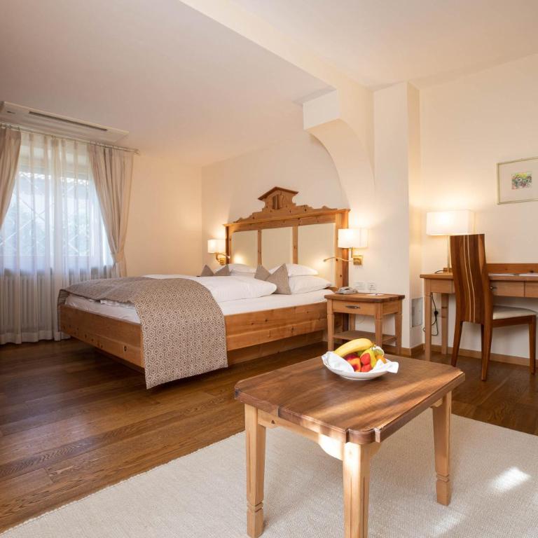 Romantik Hotel Oberwirt - Superior Double Room - 2
