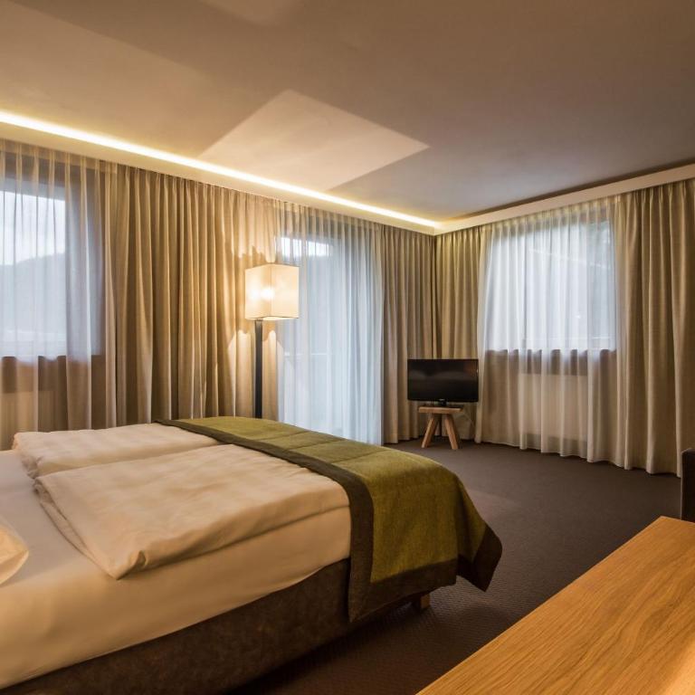 Hotel Arlara - Doppelzimmer mit Balkon - 4