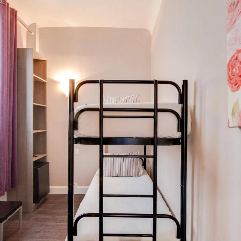 Hotel Select - Chambre Familiale - 4