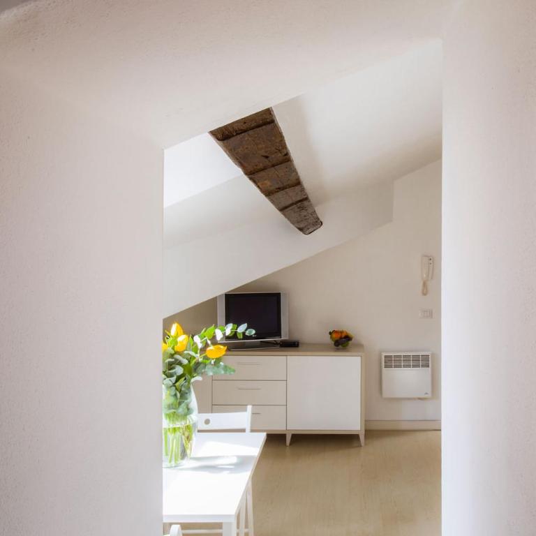 La mansarda sui Navigli - Appartamento con 1 Camera da Letto - 14