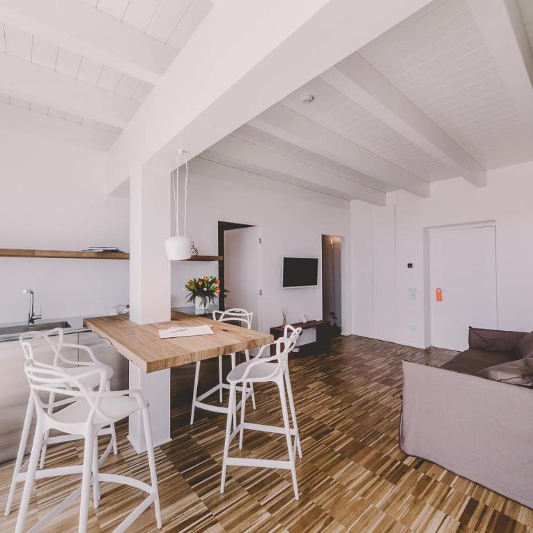 Suite 10 Home Design & Spa - Suite con 2 Camere da Letto e Vista Mare - 1
