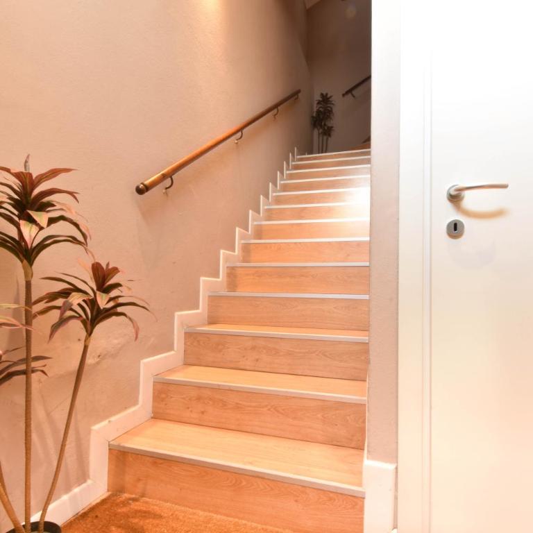 Welc-oM Casa Anna - Appartamento con 2 Camere da Letto - Via Seminario, 6 - 4