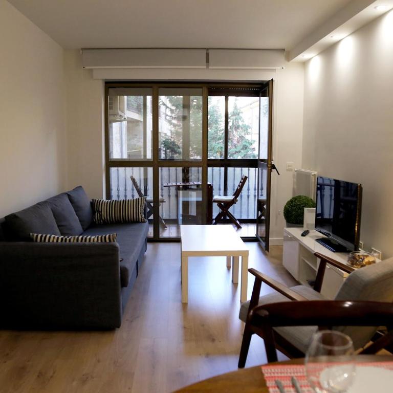 Plaza Monterrey parking opcional by Salamancavacacional - Apartment - 8