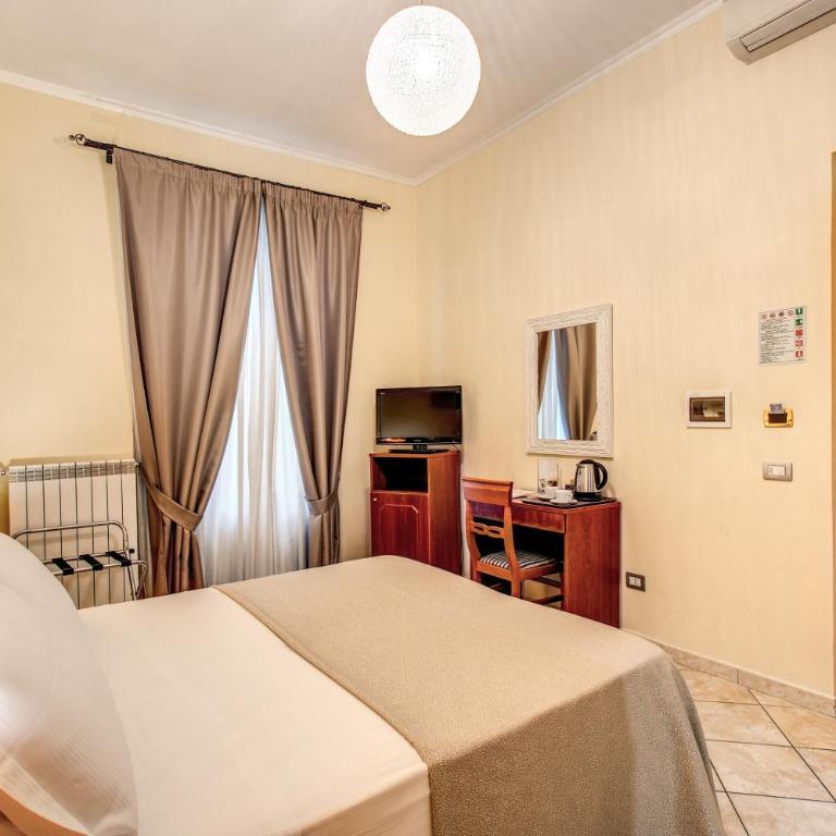 Residenza Praetoria - Camera Matrimoniale/Doppia con Letti Singoli - 1