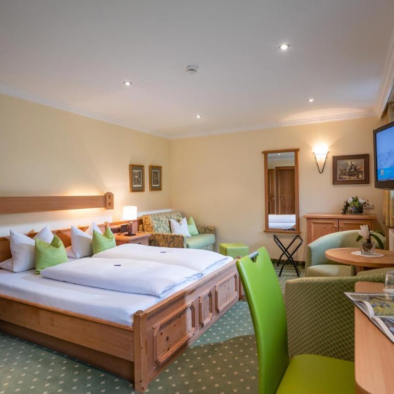 Hotel Garni Erler - Comfort Doppelzimmer mit Balkon - 6