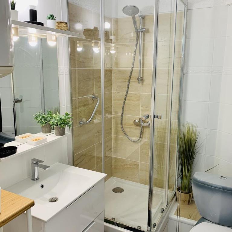 Superbe ! Appart T3 - Vue mer - Garage - Appartement 2 Chambres - 11