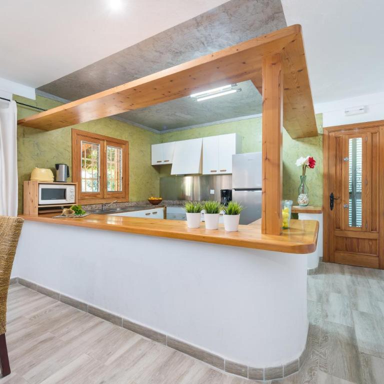 Villa Can Pau, pool and garden close to the beach - Villa de 3 dormitorios - 38