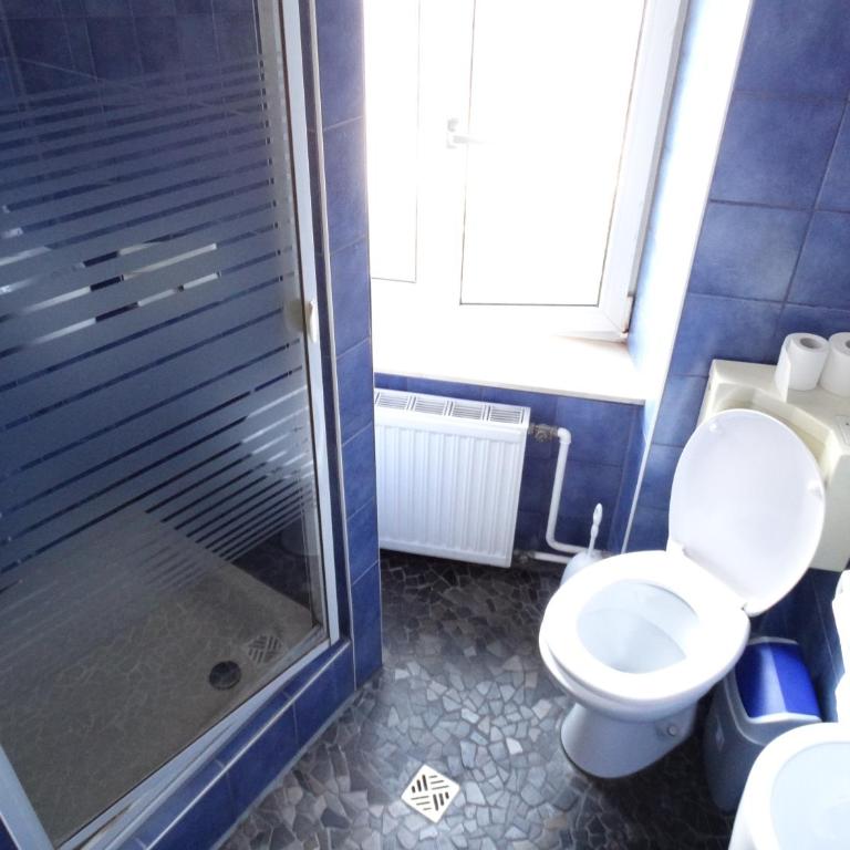 City Hostel - Einzelzimmer mit Gemeinschaftsdusche und -WC - 4