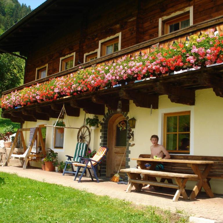 Entfeldhof - Familie Schernthaner - Apartment mit 3 Schlafzimmern und Balkon - 3