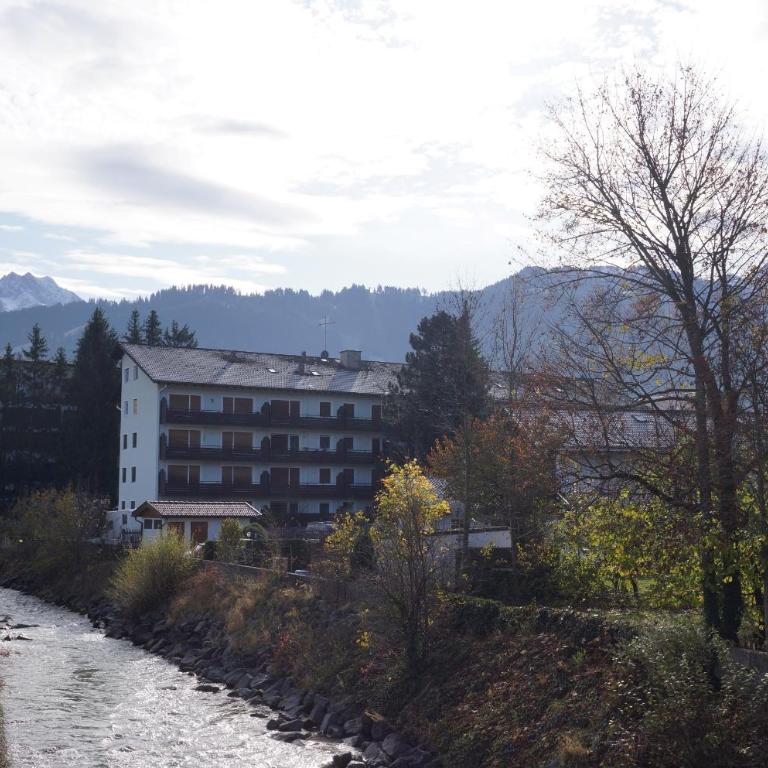 Sunny 1-room apartment near railway station - Apartamento con vistas a las montañas - 2