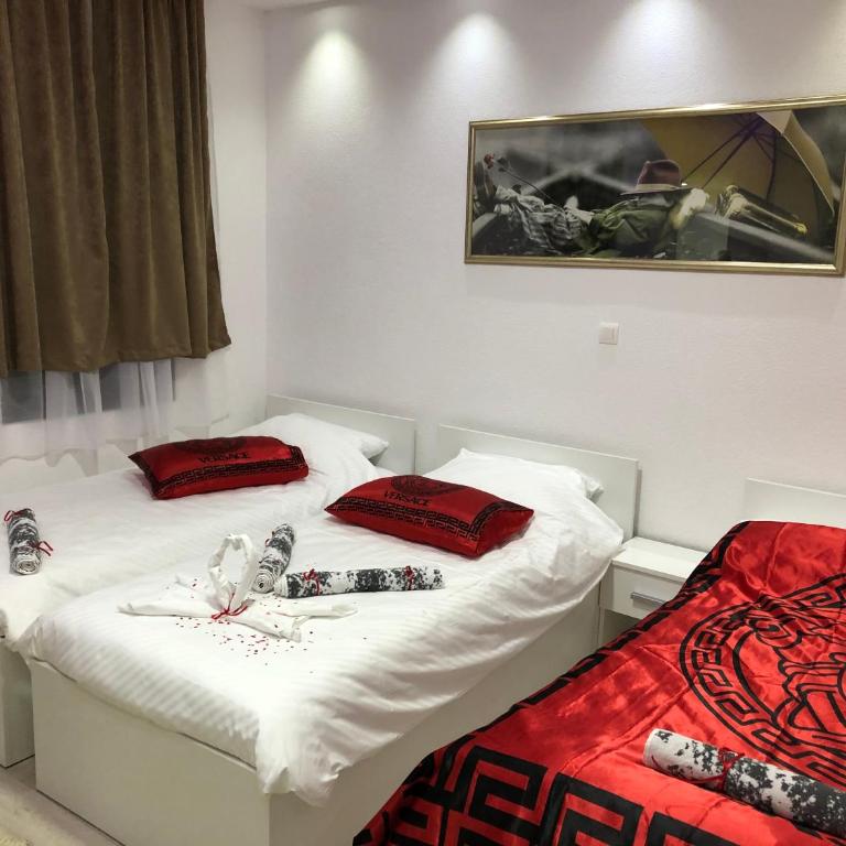 Carpe Diem Apartments - Family Room with Terrace - 36