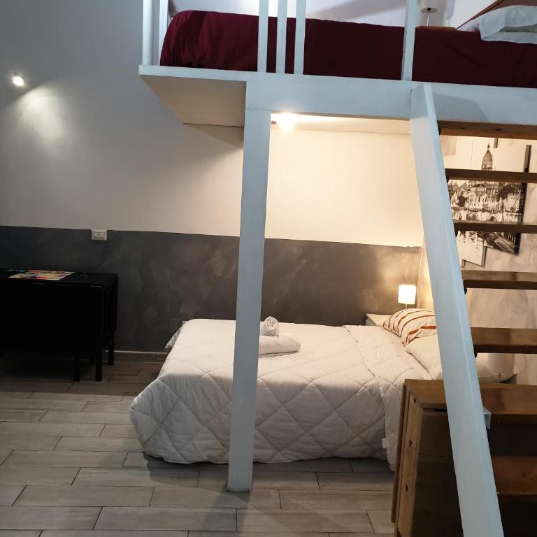 Casa Manzoni - Monolocale su 2 Livelli (4 Adulti) - 33