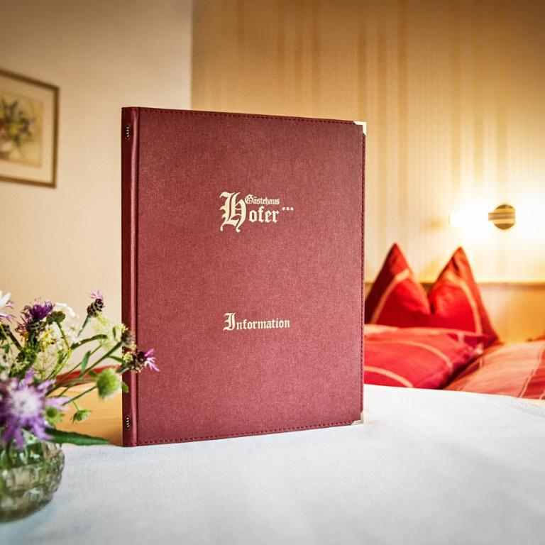 Gästehaus Hofer - Standard Doppelzimmer mit Balkon - 4