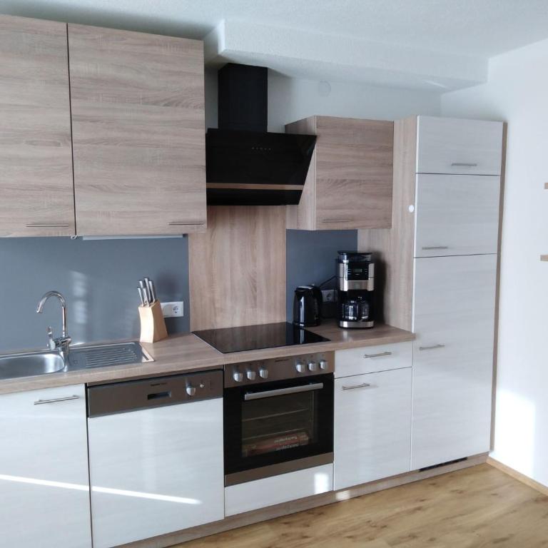 Apart Almrausch - Apartment mit Blick auf die Berge - 10