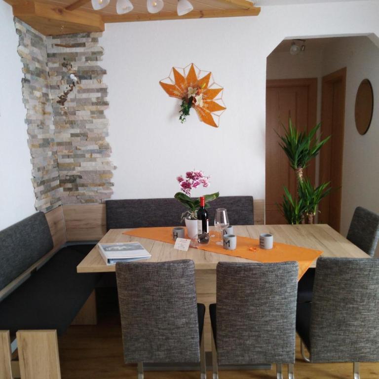 Apart Almrausch - Apartment mit Blick auf die Berge - 11