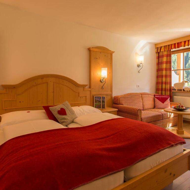 Berghotel Johanneshof - Doppelzimmer mit Balkon - 2