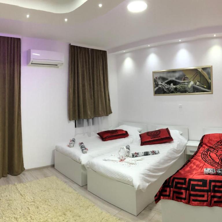 Carpe Diem Apartments - Family Room with Terrace - 28