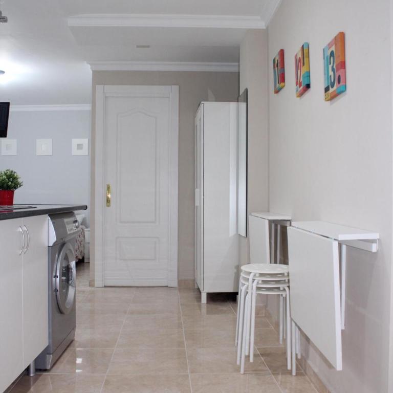 Nice and New Studio very close to the city center 2ºA - One-Bedroom Apartment - 9