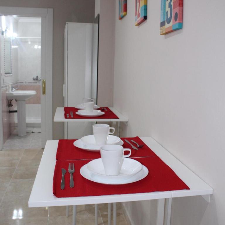 Nice and New Studio very close to the city center 2ºA - One-Bedroom Apartment - 13