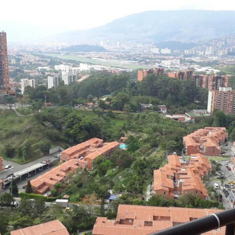 Hermoso y acogedor apartamento en Belén Rodeo Alto - Two-Bedroom Apartment - 16