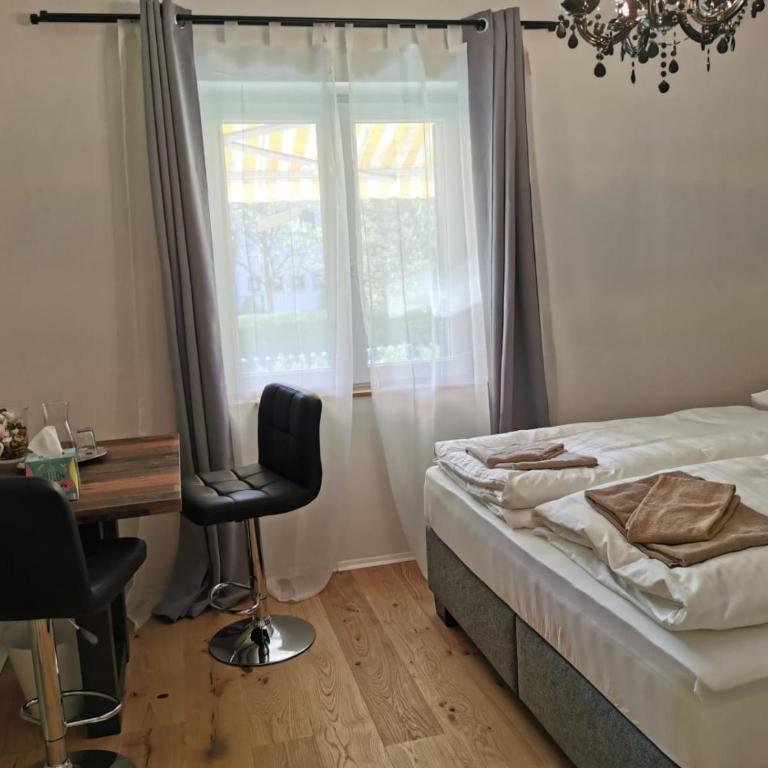 Enjoyit Velden West - Doppelzimmer mit Gartenblick - 4