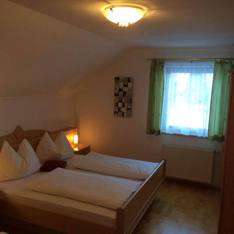 Ferienwohnungen Wind - Apartment mit Balkon - 3