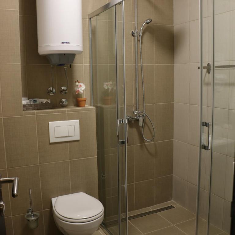 Vila Lucky Kop & Restoran - Studio Apartment - 2