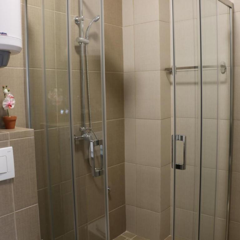 Vila Lucky Kop & Restoran - Superior Apartment - 5