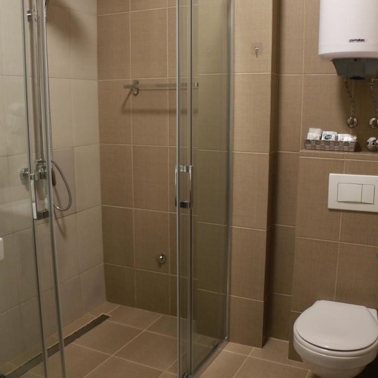 Vila Lucky Kop & Restoran - Studio Apartment - 4