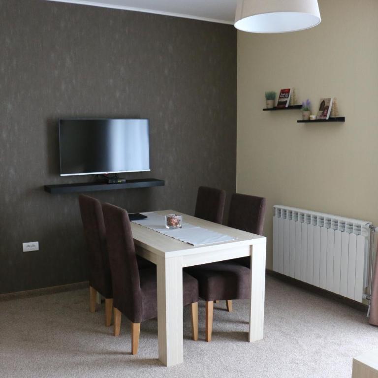 Vila Lucky Kop & Restoran - Superior Apartment - 1