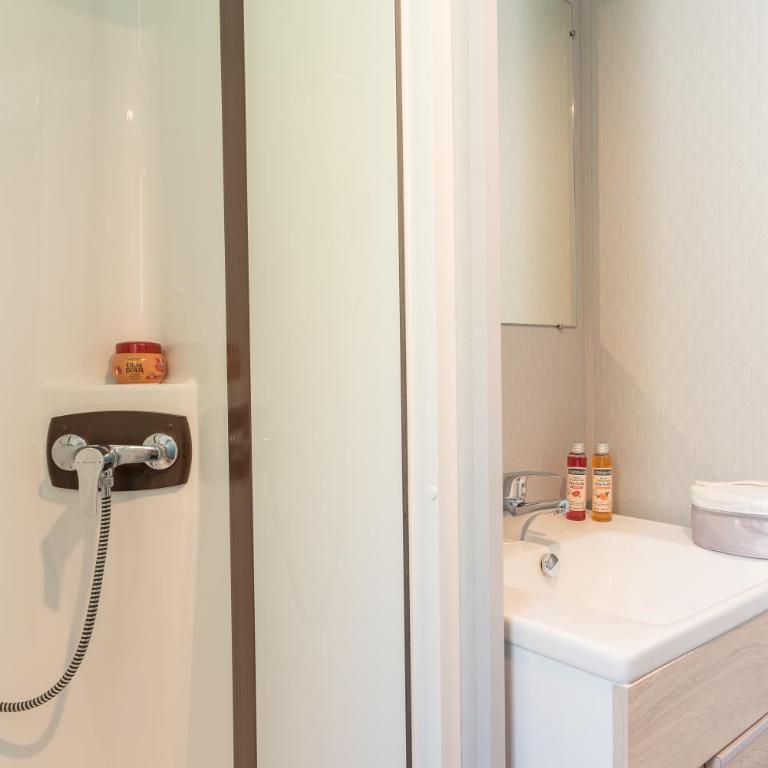 Camping Le Méditerranée Argelès - Domaine piétonnier - Mobile Home Confort (4 Adultes) - 6