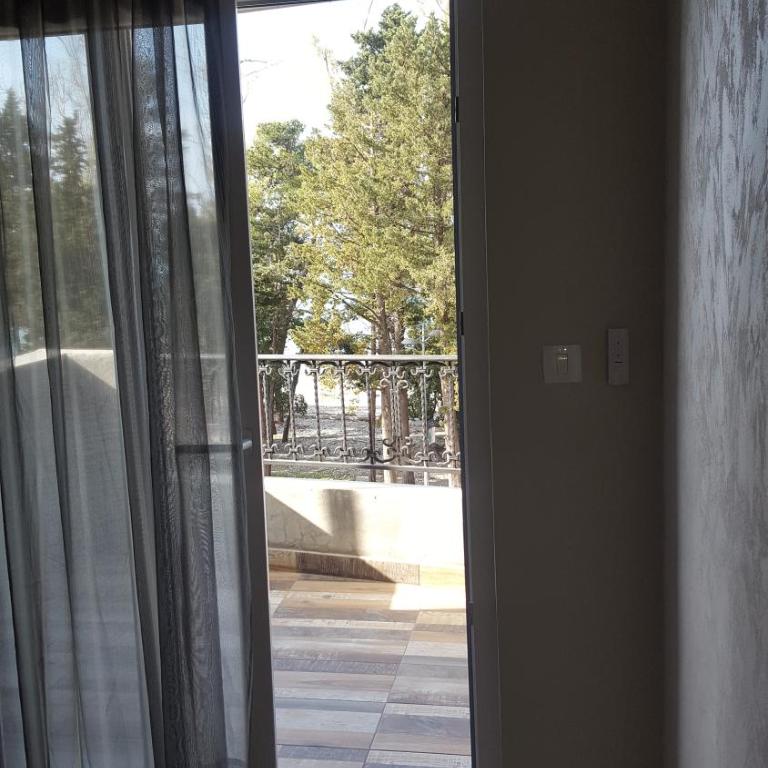 Amarok - Apartment with Balcony - 15