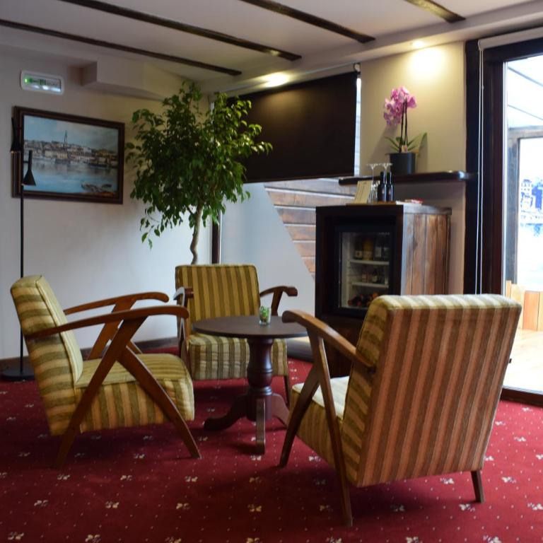 Bahus Inn - Superior Dvokrevetna Soba s Bračnim Krevetom i Pogledom na Reku - 20