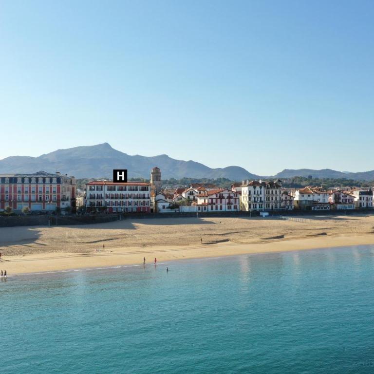 Hôtel de la Plage - Saint Jean de Luz - Suite Junior - Vue sur Ville - 1