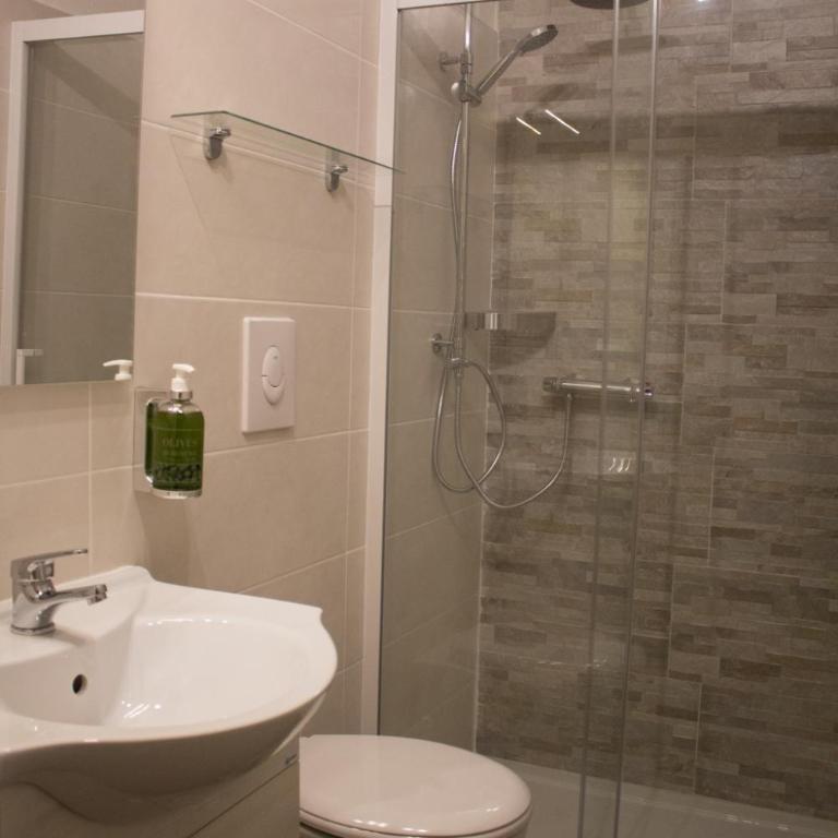 Al Rustico - Camera Matrimoniale/Doppia con Letti Singoli con Bagno Privato - 6