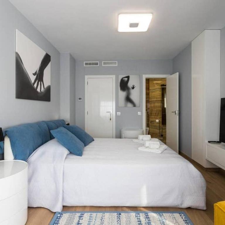 VIP Apartment Olivar Poniente - Three-Bedroom Apartment - 4
