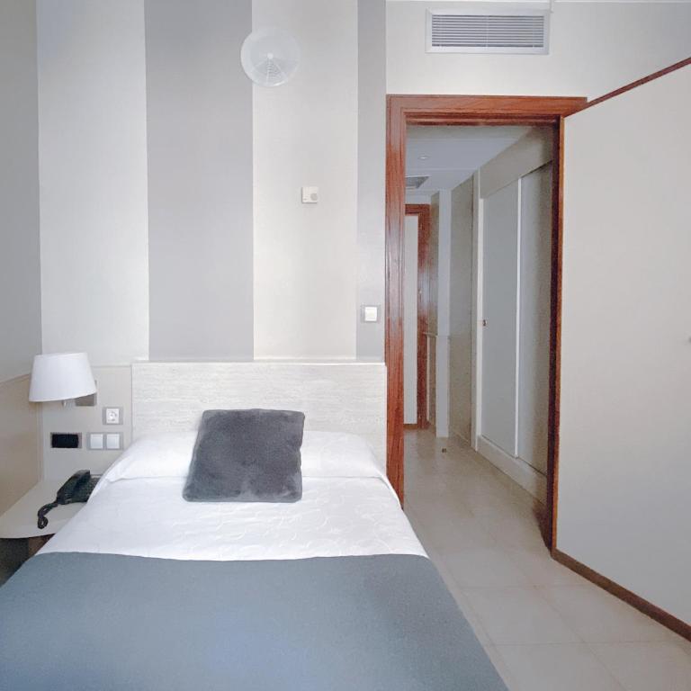 Hotel Rio Arga - Habitación Individual - 1