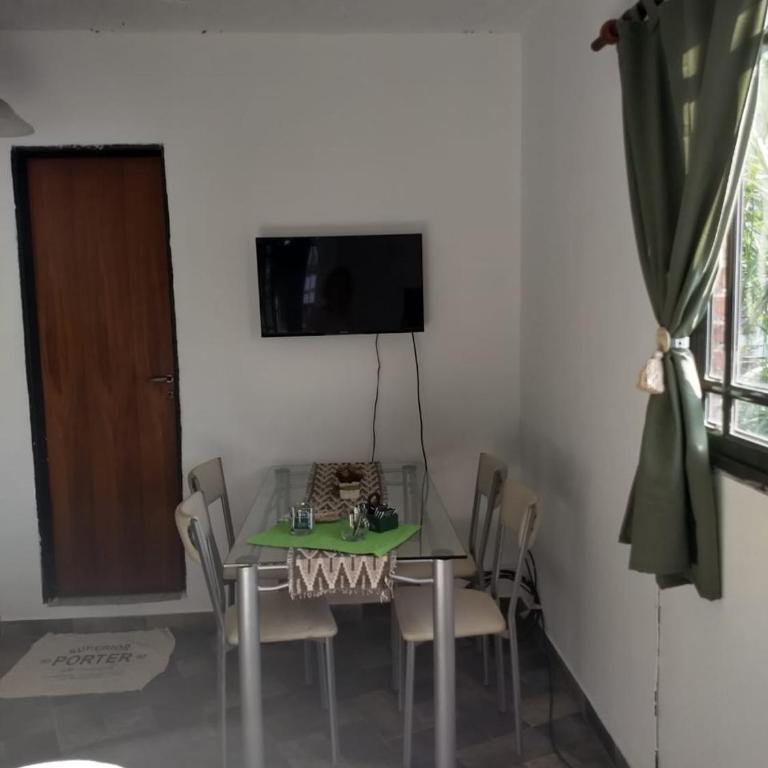 Alojamiento Entero con Excelente Ubicación - Apartamento de 1 dormitorio - 6