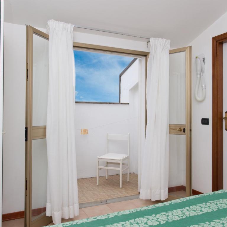 Hotel Garden - Parking Included - Camera Matrimoniale Economy - 3