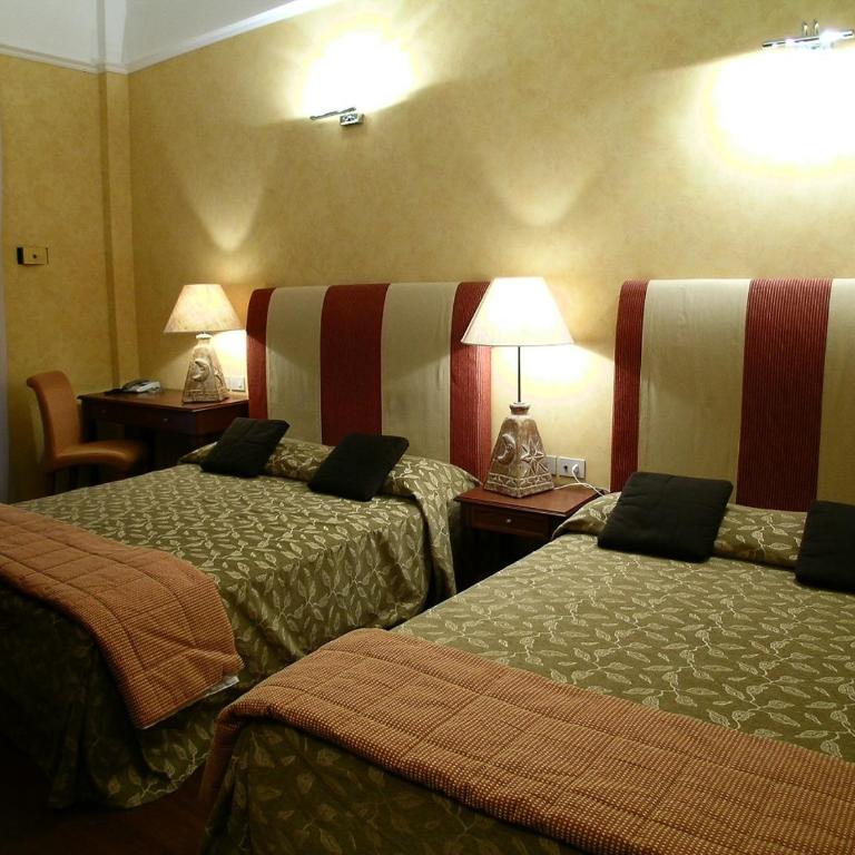 AmbientHotels Panoramic - Camera Tripla Standard - 1