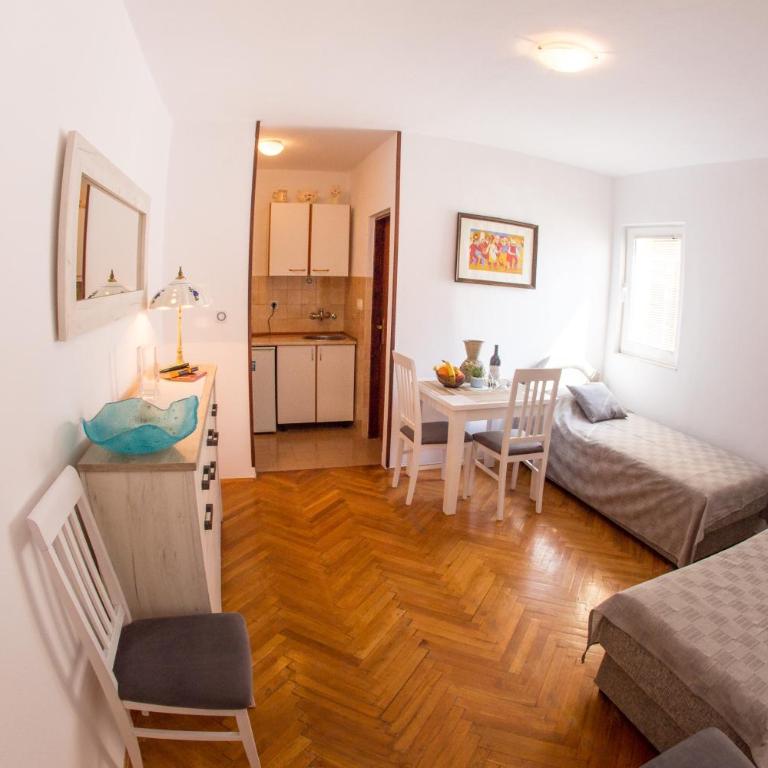 Apartments Angela - Apartman s 1 Spavaćom Sobom (4 Odraslih) - 3