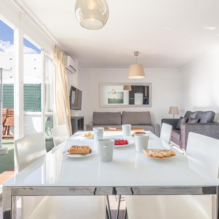 FUN BUILDING DUPLEXES by HOMEABOUT - Apartamento - 3