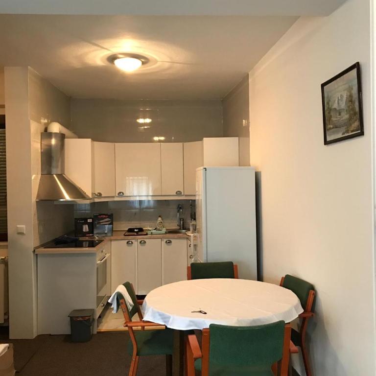 OldTown Ferhadija Ap - Apartman - Prizemlje - 13
