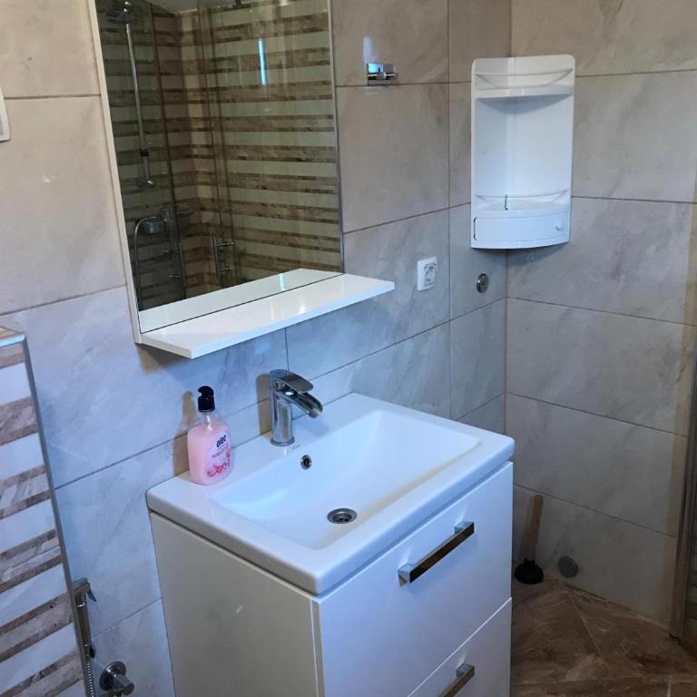OldTown Ferhadija Ap - Apartman sa 2 Spavaće Sobe - 5