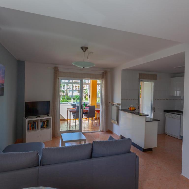 Apartamento playa con piscina y terraza en urbanizacion de lujo - Apartamento de 2 dormitorios - 8