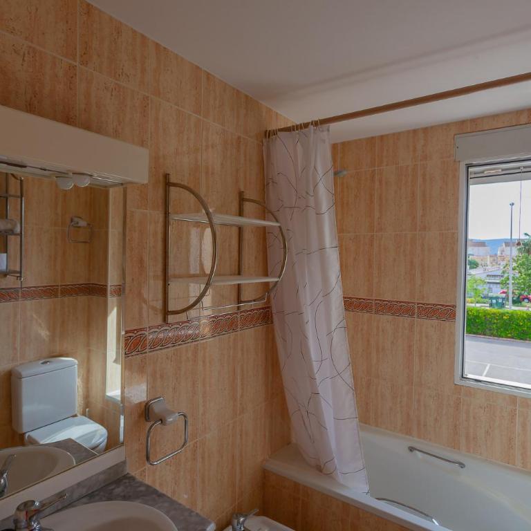Apartamento playa con piscina y terraza en urbanizacion de lujo - Apartamento de 2 dormitorios - 16