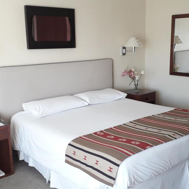 Almacruz Hotel y Centro de Convenciones (Ex Galerías) - Habitación Estándar - Cama extragrande - 1