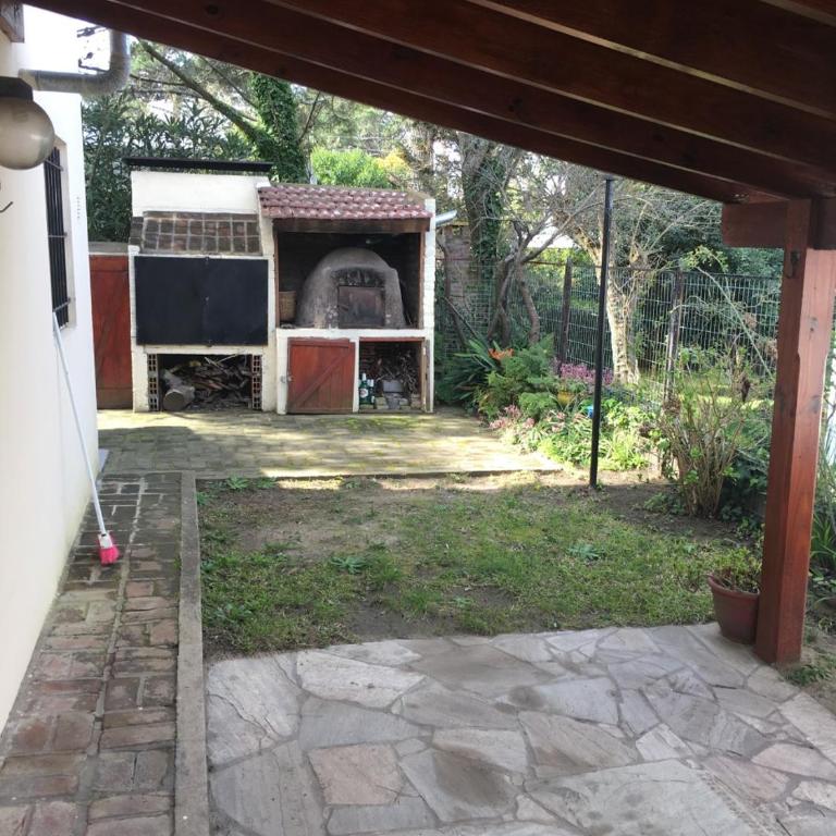 Chalet en Villa Gesell - Two-Bedroom House - 3
