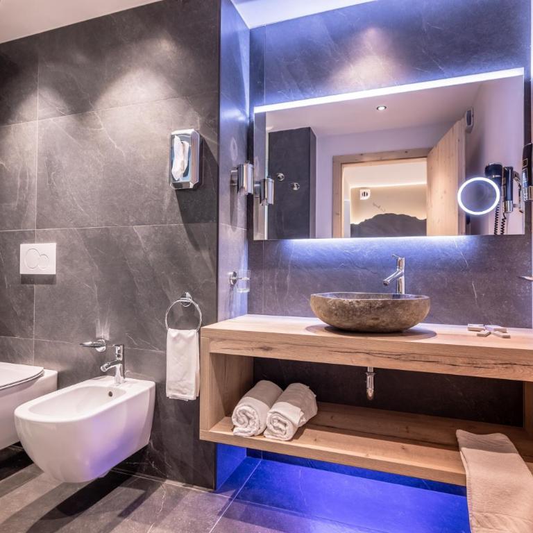 Hotel Val Di Sole - Junior Suite with Balcony - 3